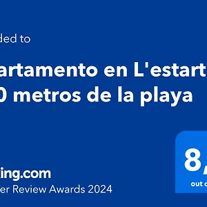 En A 100 Metros De La Playa Appartement